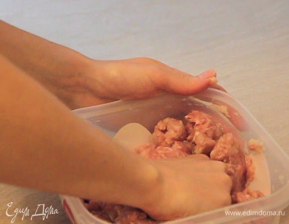 Все хорошо перемешиваем. Я перемешиваю все вручную.