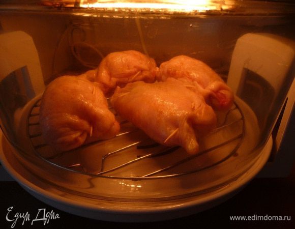 Печь при 200°C 25 мин. После запекания вынуть зубочистки.

