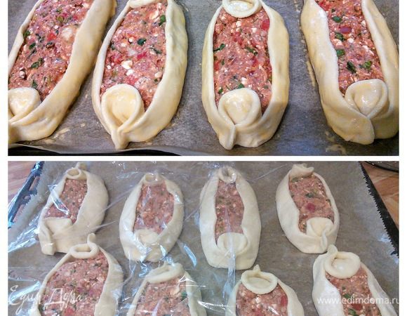 В процессе работы накройте пиде пленкой, чтобы тесто не обветрилось. Затем смажьте желтком, разведенным пару капельками сливок, молока или воды. 