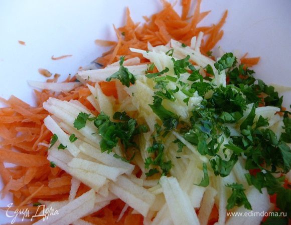 Добавить мед, масло оливковое.