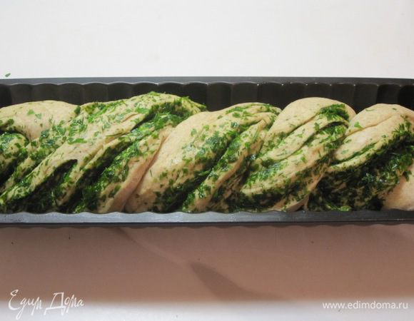 Поставить на расстойку на 30 минут.