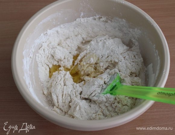 Перемешать, добавить растительное масло.