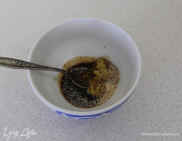 Смешать все для маринада.