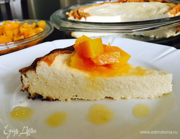 Варенье становится еще вкуснее на следующий день, особенно после холодильника. А на фото творожник по рецепту  Ирины B&C http://www.edimdoma.ru/retsepty/79016-nezhnyy-tvorozhnik-s-yablokami с небольшими диетическими изменениями, политый тыквенным вареньем! безумно вкусно и диетично!