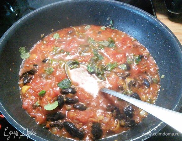 добавляем петрушку и снимаем с огня. 