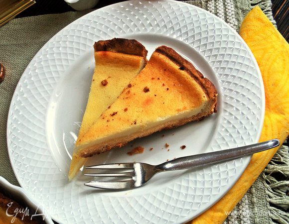 Угощаемся,дорогие мои, вкусным пирожным!