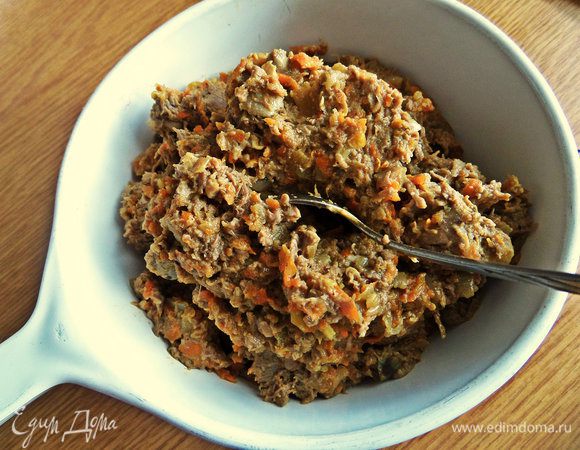 Взбить блендером или через мясорубку. Мне нравится не совсем в пюре, а чтобы были кусочки. Густоту регулируем отваром.