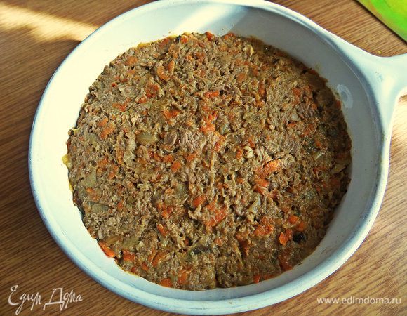 Утрамбовать плотно в форму для застывания.