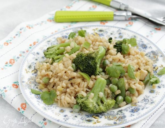 Такое блюдо может быть вполне самостоятельным или послужить в качестве гарнира.