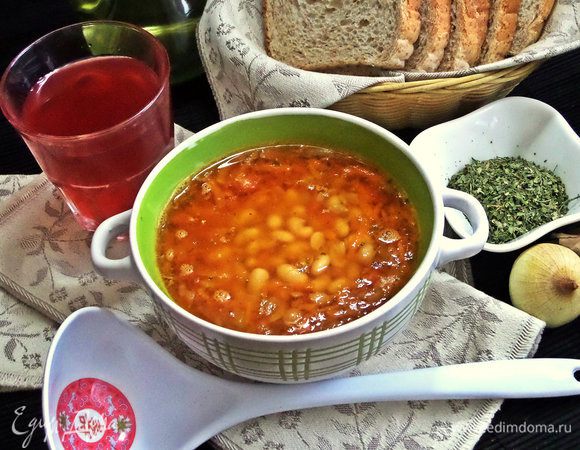 Провариваем суп минут 5 при кипении, выключаем, даем настояться или разливаем сразу по тарелкам.