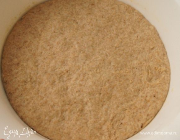 Тесто заметно подросло.