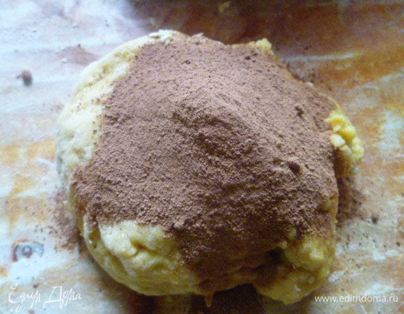 В одну добавляем какао.