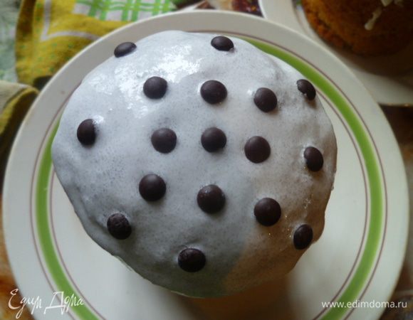 Или же шоколадными каплями.