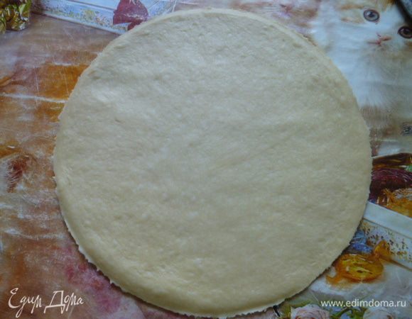 И вырезала ножом круг.