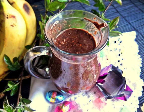 У меня поместилось все вот в такой кувшинчик на 250 мл.