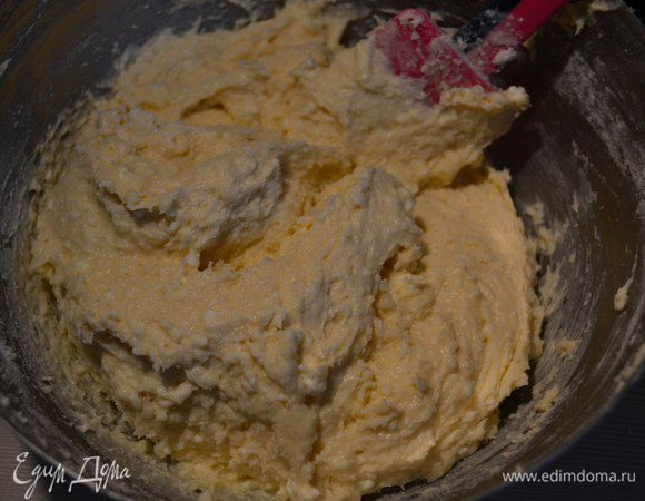 Хорошо перемешать. Дать тесту постоять 20 минут.