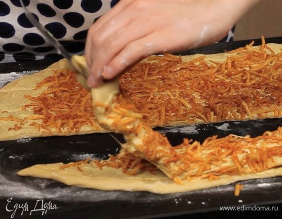 Сложить полоски друг на друга.