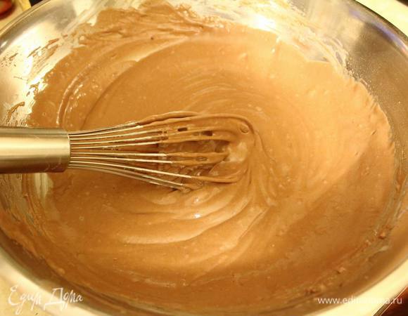 Тесто получается в меру густым.