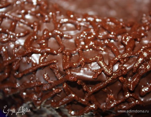 Даем глазури полностью застыть. 