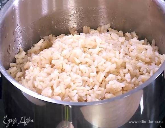 Рис предварительно отварить.