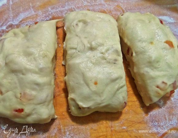 Разделим на три равные части.