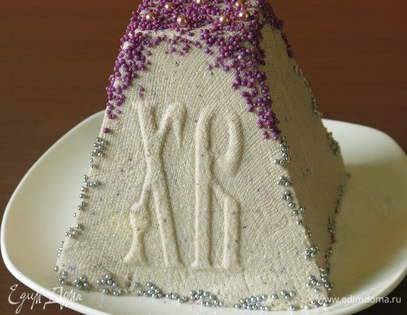 Украшаем пасху. Сахарная присыпка — цвет лаванды, лимонный базилик еще один вкус. С Праздником! 