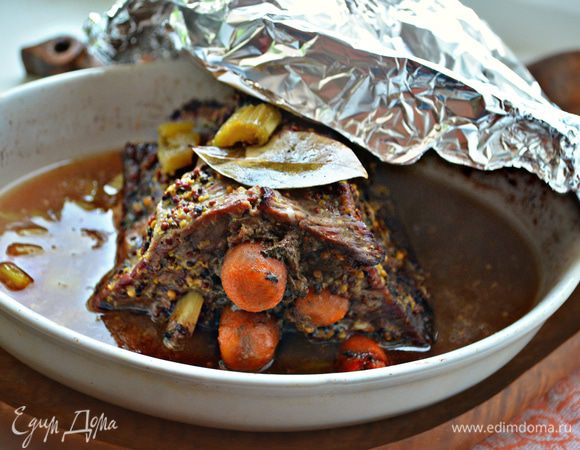 В конце приготовления можно приоткрыть фольгу и запекать еще 10-15 минут для легкого зарумянивания.