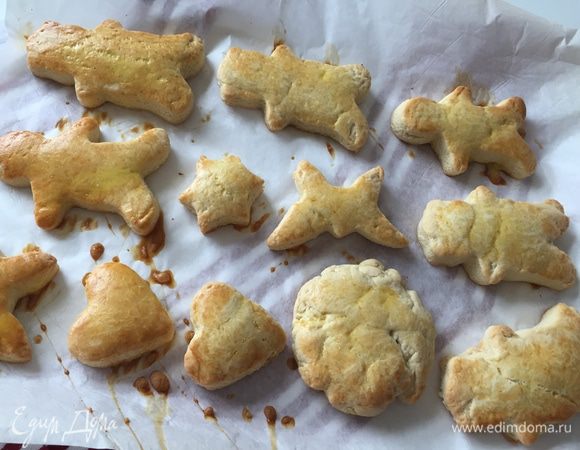 Выпекаем минут 13-15 до золотистого цвета (если помните, коржики всегда такие бледноватые даже были).