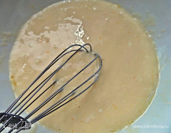 Взбиваем слегка венчиком.