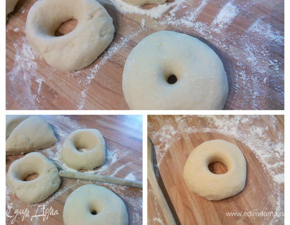 Тесто должно увеличится в размере в два раза. Выкладываем его на рабочий стол, присыпанный мукой. Принимаем слегка ладошками и делим на 8-10 частей. Из каждой части формируем колобок, придаем ему плоскую форму. Теперь берем обыкновенную деревянную ложку, протыкаем ею в середине заготовки дырочку и начинаем аккуратно круговыми движениями формировать бублик. Отверстия советую делать побольше, т.к. при расстойке и выпечке дырочки сокращаются.