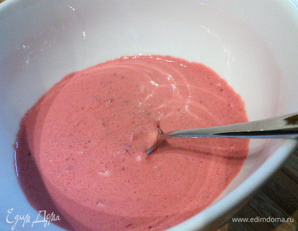 Для соуса "карри" смешать майонез со сметанкой и остальными ингредиентами, соль, перец и соус табаско добавляем по вкусу. Не удивляйтесь цвету моего карри, у меня порошок карри с добавлением цветков гибискуса. 

Рецепт домашнего экспресс-майонеза здесь http://www.edimdoma.ru/retsepty/79906-mayonez-na-moloke-i-sous-remulad
Рецепт домашнего чатни из манго здесь http://www.edimdoma.ru/retsepty/74566-mangovyy-chatni
Можно заменить чатни на щепотку сахара или ложку меда, чтобы отрегулировать вкусовой баланс соуса, а также можно использовать готовый соус "карри". 