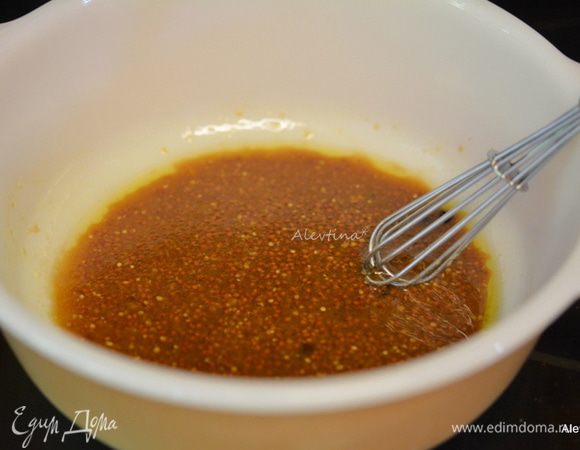 Приготовим маринад в блюде.