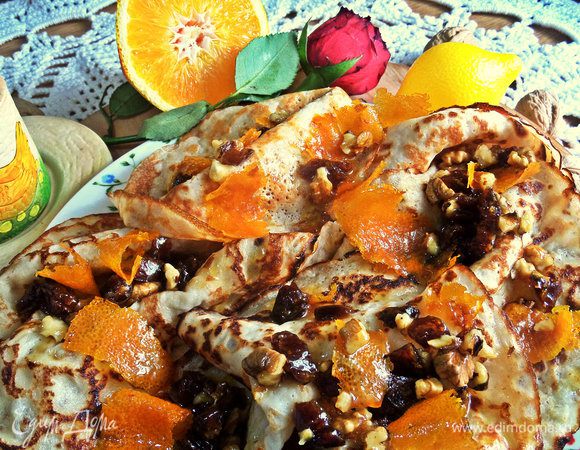 Кушаем сразу блинчики с ароматным соусом!