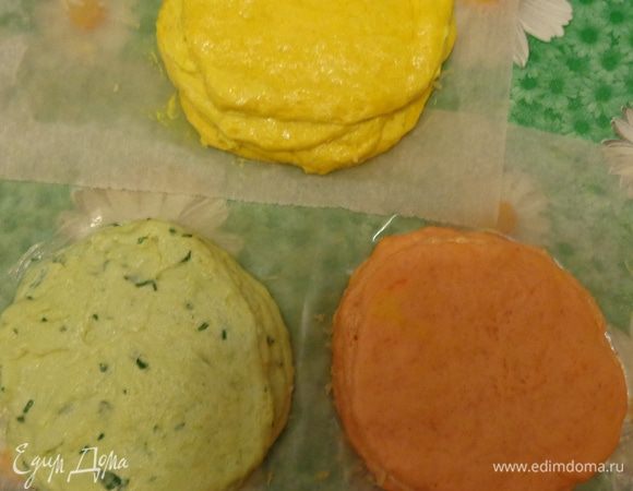 Уложить лепешки друг на друга и дать опять подойти.