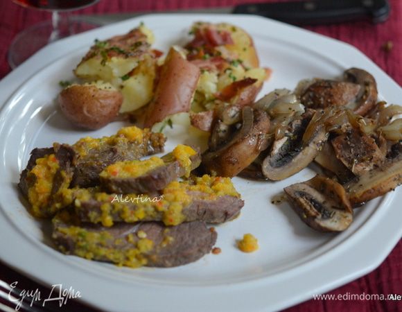 Поливаем сверху маринадом из холодильника. Подаем к столу. Остро и вкусно.
Приятного аппетита.