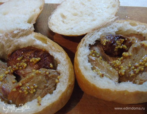 Смазываем горчицей.