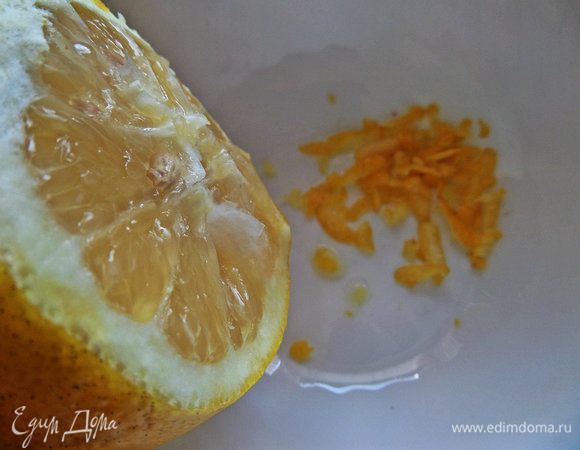 Выжимаем сок лимона по вкусу.