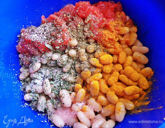 Добавим зелень и приправы, какие любите.