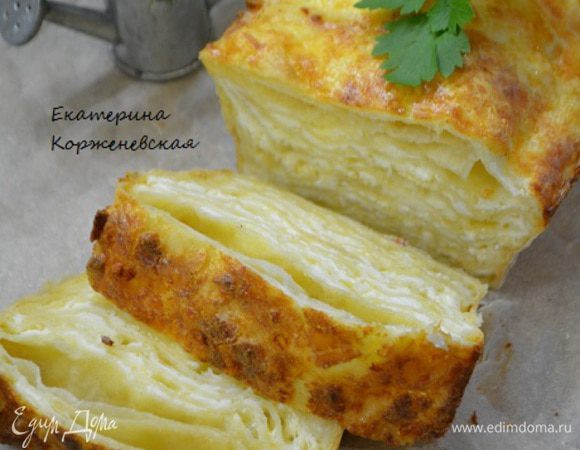 Нарезать на кусочки и можно подавать!