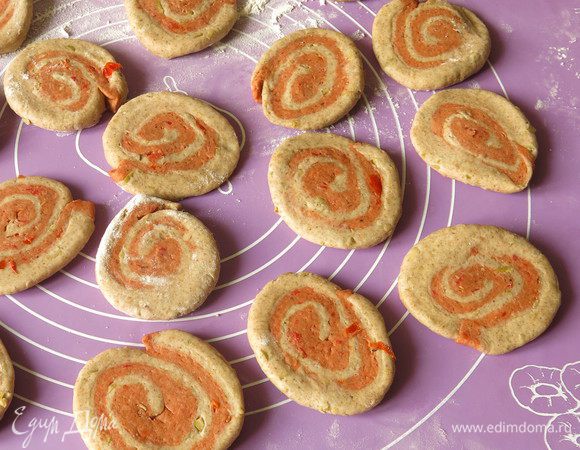 Раскатываем кусочки