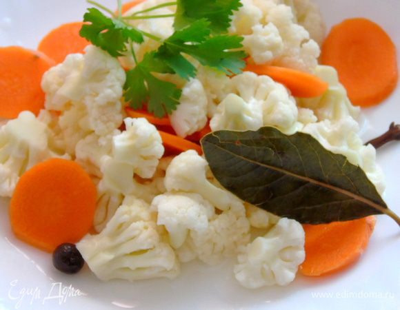 Хрустящая и вкусная капуста готова! Приятного аппетита!