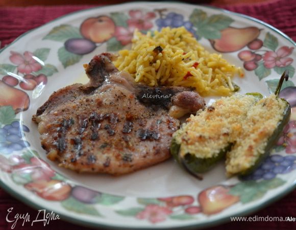 Подаем к столу с готовым гарниром. Приятного аппетита.