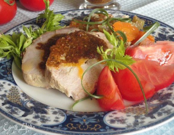 Кроме тушеных овощей добавьте свои любимые свежие овощи и зелень.