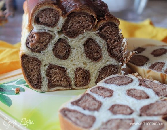 Кекс получился очень мягким и вкусным! С молочком на завтрак или на свежем воздухе дети уплетают за обе щеки! 
Попробуйте и вы, угощайтесь!