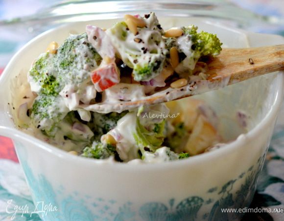 Смешать с заправкой и подавать к столу. Приятного аппетита.