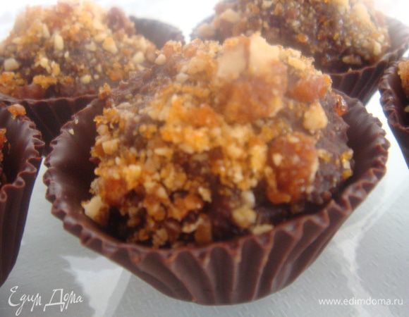 Достаем из холодильника, аккуратно снимаем бумажную формочку. Приятного чаепития!