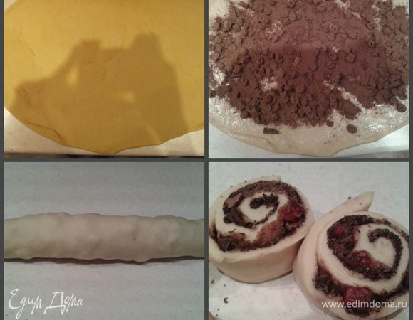 Тесто раскатать в пласт размером приблизительно 30 x 40 см.
Смазать пласт теста руками сливочным маслом комнатной температуры.
Сверху распределить начинку.
Свернуть пласт теста в рулет и нарезать с помощью ножа или нитки на 12 приблизительно одинаковых кусочков.