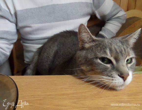 А мне, пожалуйста, паштет!)))