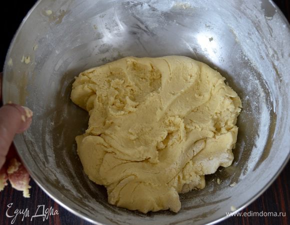 Гладкое и компактное тесто...