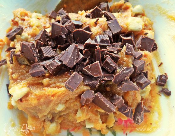 Всыпать шоколад в остальной состав.